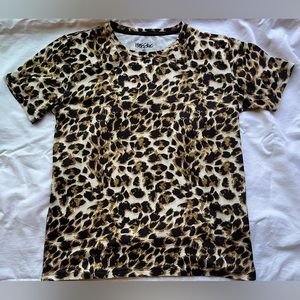 Mossimo leopard T-Shirt Size M
